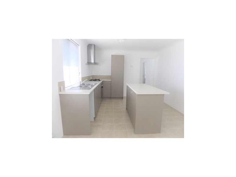 4 Saunton Way, Ridgewood WA 6030