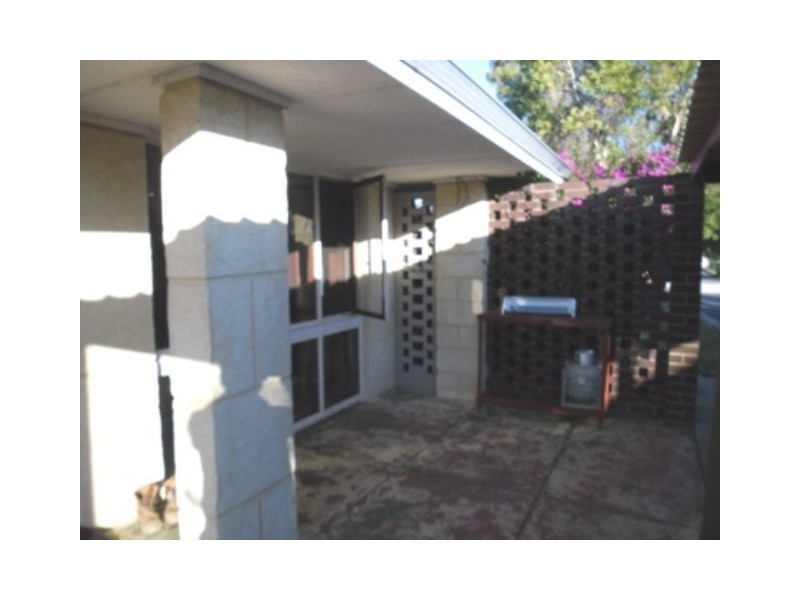 12 Spinaway Street, Craigie WA 6025