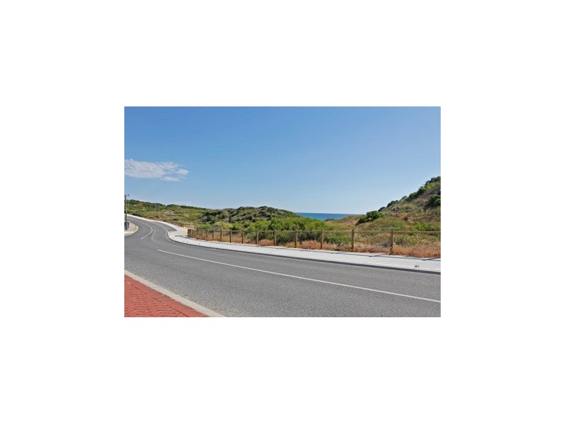 2/62B Brazier Road, Yanchep WA 6035