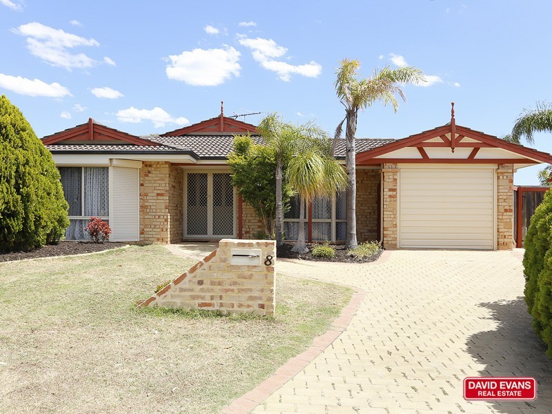 8 Pilgrim Place, Currambine WA 6028