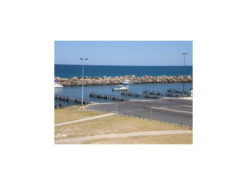 16 Village Walk, Ocean Reef WA 6027