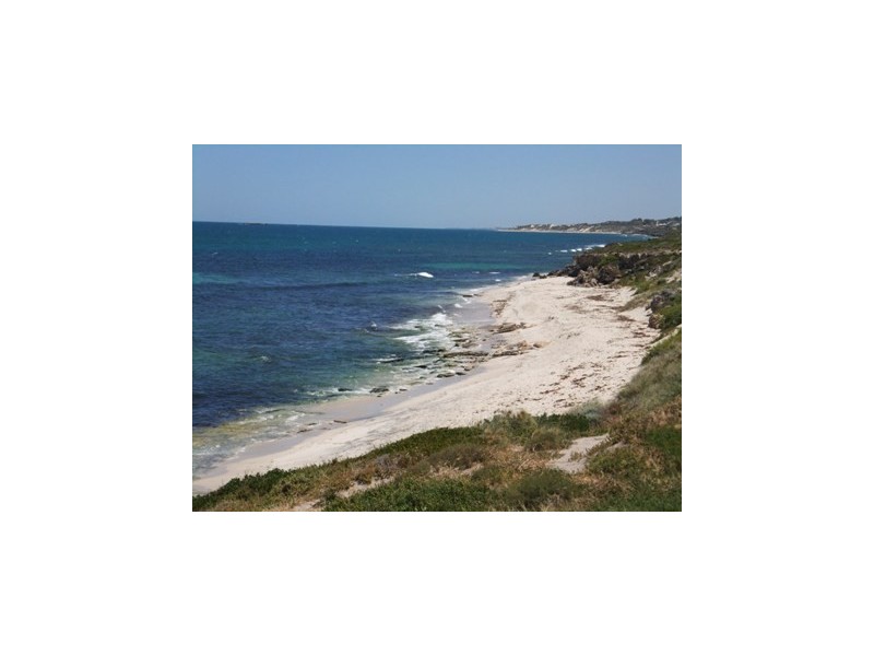 16 Village Walk, Ocean Reef WA 6027