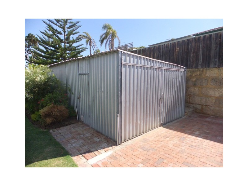 12 Lithgow Drive, Clarkson WA 6030