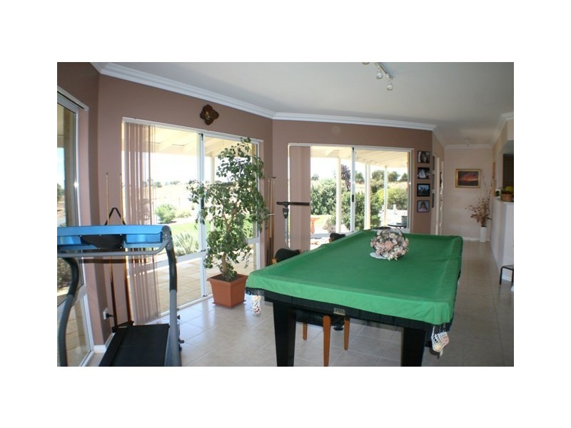 263 Sovereign Hill Drive, Gabbadah WA 6041