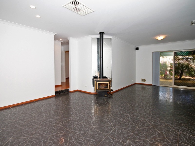 1 Fontana Cove, Joondalup WA 6027