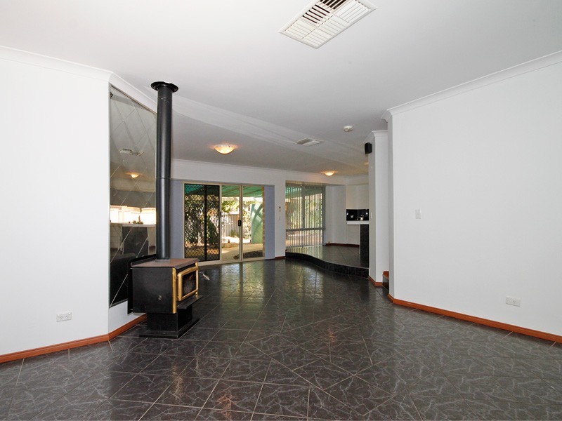 1 Fontana Cove, Joondalup WA 6027