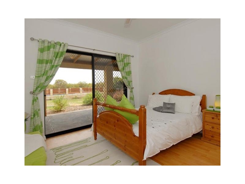 35 Fairways Court, Woodridge WA 6041