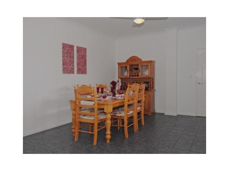 35 Fairways Court, Woodridge WA 6041