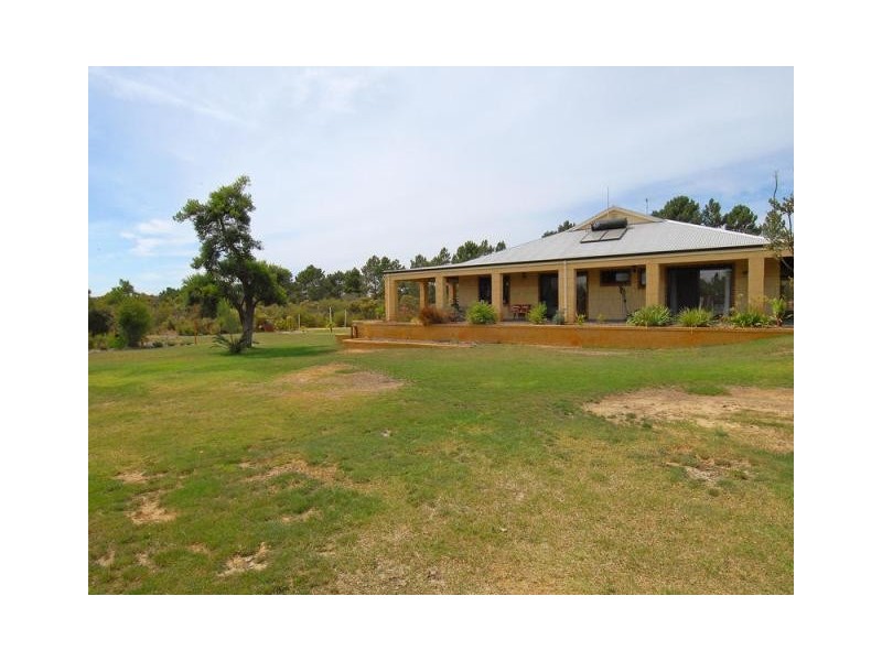 35 Fairways Court, Woodridge WA 6041