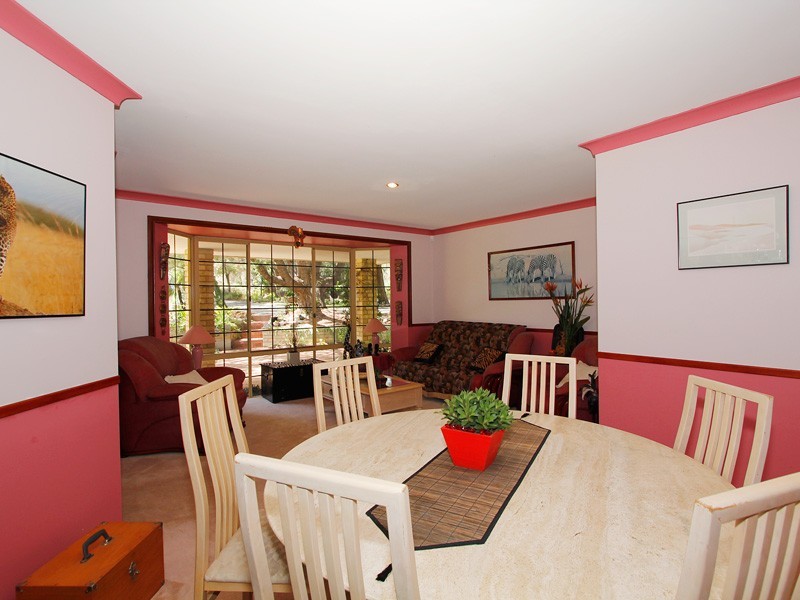 4  Springpark Trail, Carramar WA 6031