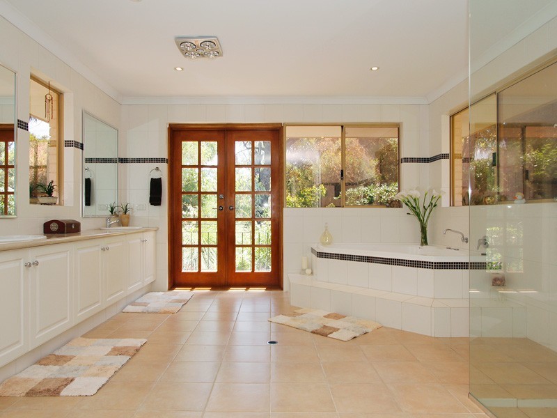 4  Springpark Trail, Carramar WA 6031