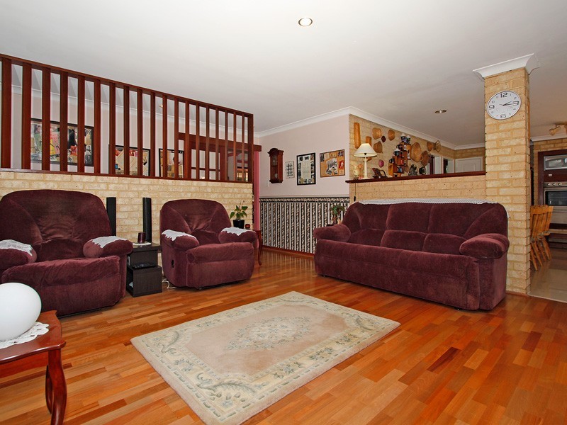 4  Springpark Trail, Carramar WA 6031