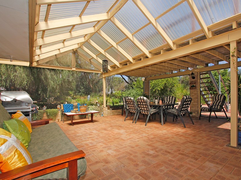 4  Springpark Trail, Carramar WA 6031