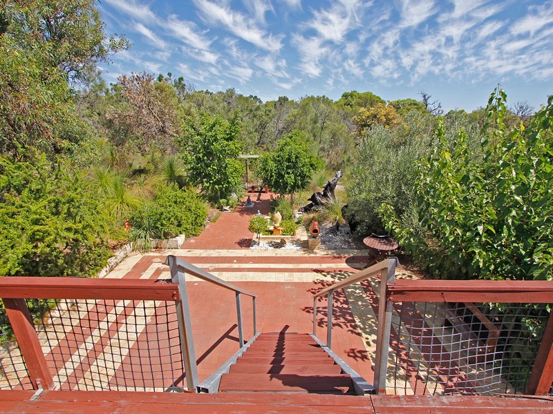 4  Springpark Trail, Carramar WA 6031