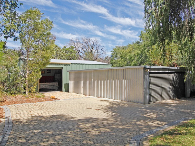 4  Springpark Trail, Carramar WA 6031