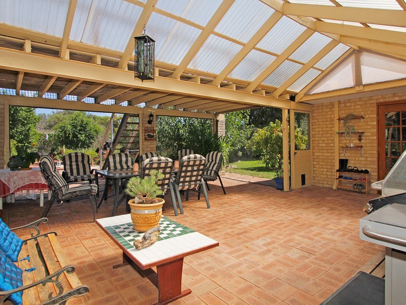 4  Springpark Trail, Carramar WA 6031