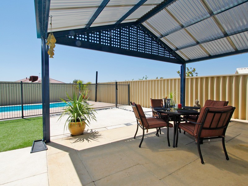 35 Shropshire Crescent, Butler WA 6036