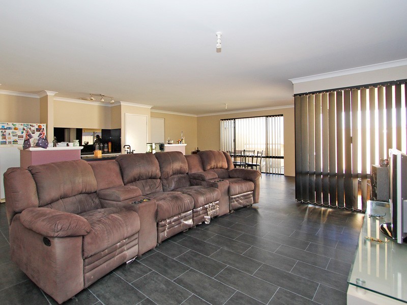 9 Huntly Avenue, Butler WA 6036