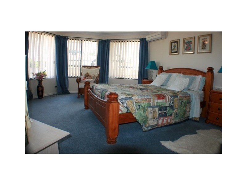 36 Whitfield Drive, Two Rocks WA 6037