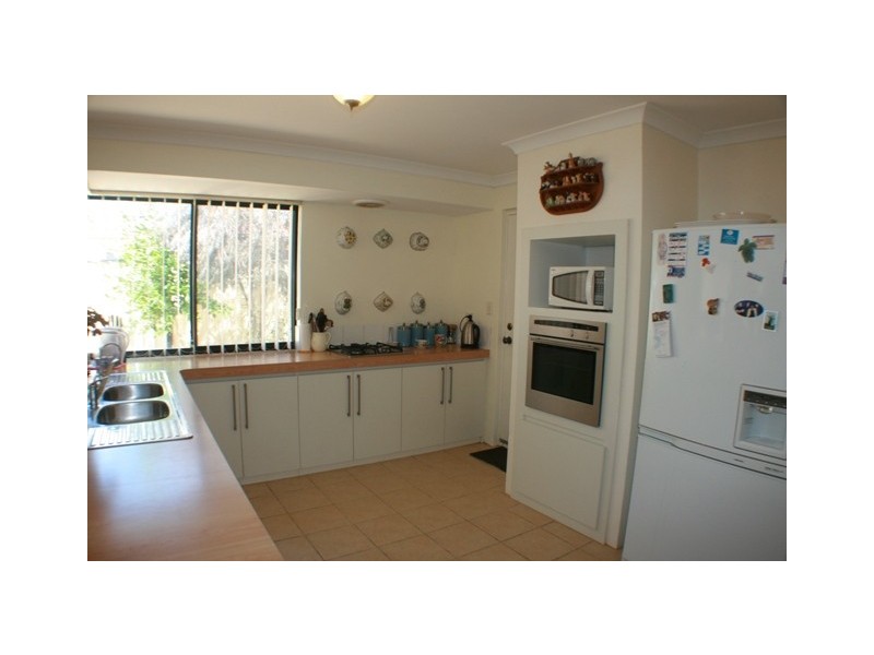 36 Whitfield Drive, Two Rocks WA 6037