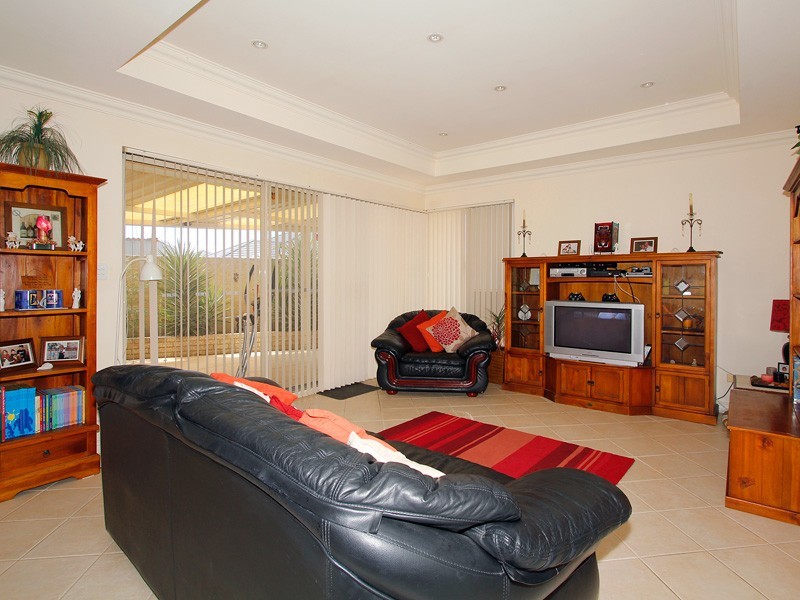 2/25 Lindeman Heights, Ridgewood WA 6030