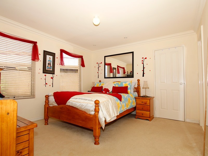 2/25 Lindeman Heights, Ridgewood WA 6030