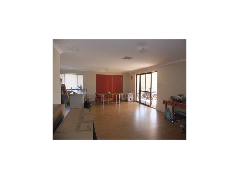 34 Fairbourne Approach, Butler WA 6036