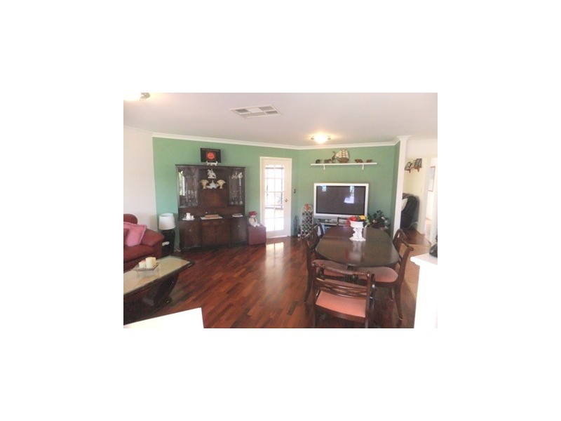 9 Horsley Green, Butler WA 6036