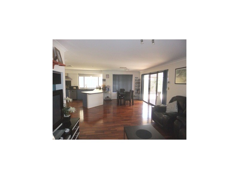 9 Horsley Green, Butler WA 6036