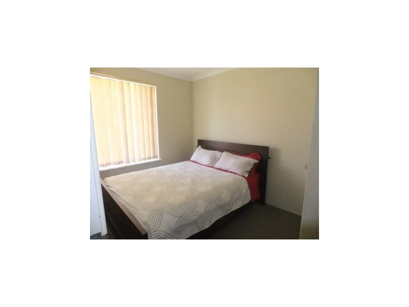 4 Elkington Mews, Clarkson WA 6030