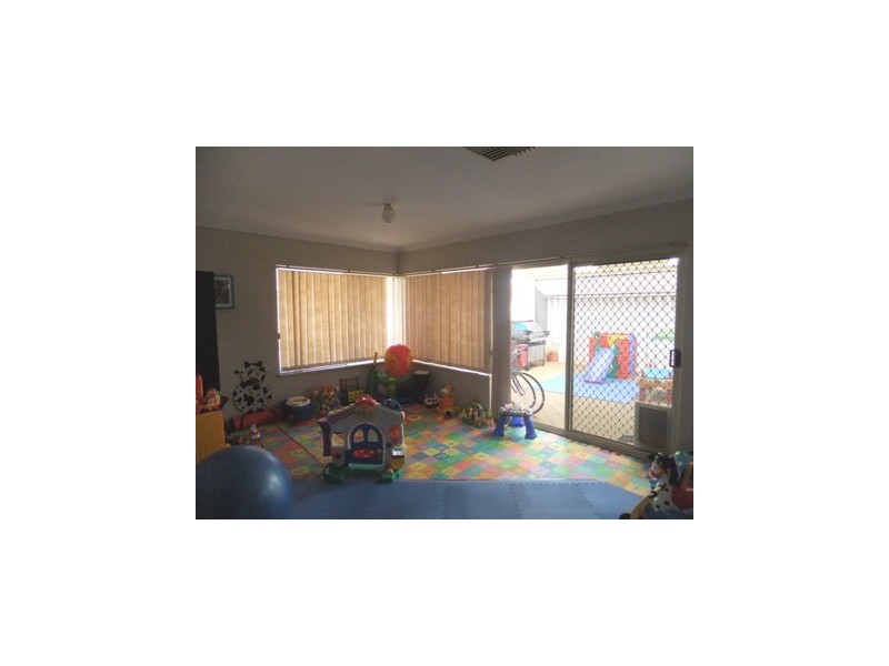 4 Elkington Mews, Clarkson WA 6030