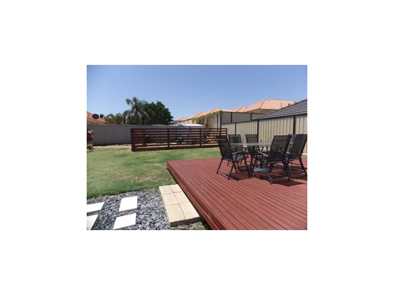 4 Elkington Mews, Clarkson WA 6030