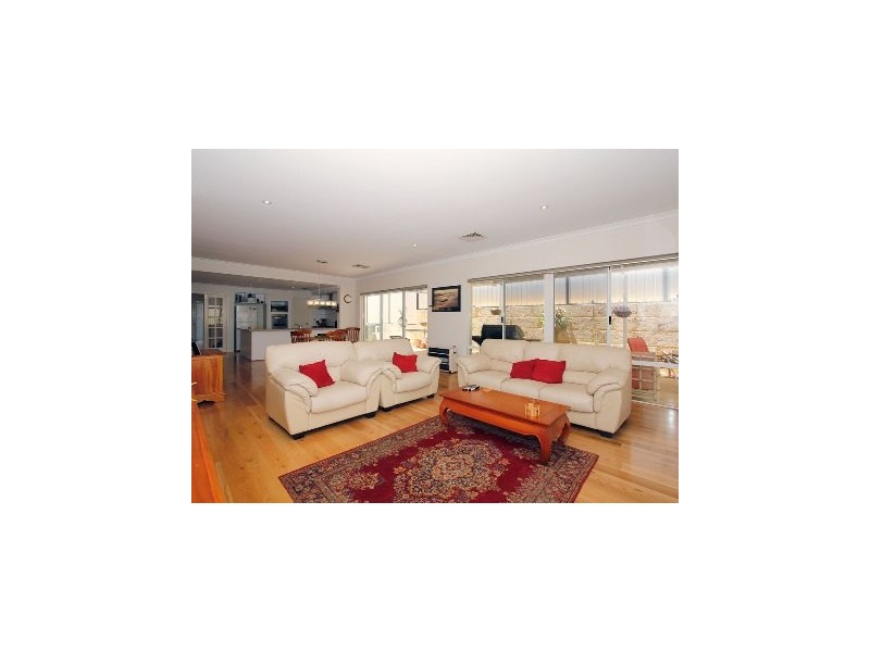 42 Liberty Drive, Clarkson WA 6030