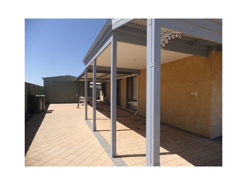 25 Adelong Circuit, Merriwa WA 6030