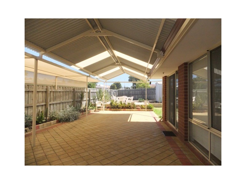 37 Belleville Gardens, Clarkson WA 6030