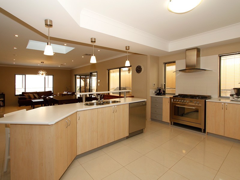 6 San Remo Bend, Clarkson WA 6030