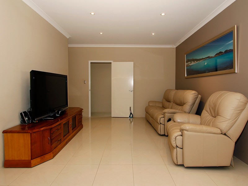 6 San Remo Bend, Clarkson WA 6030