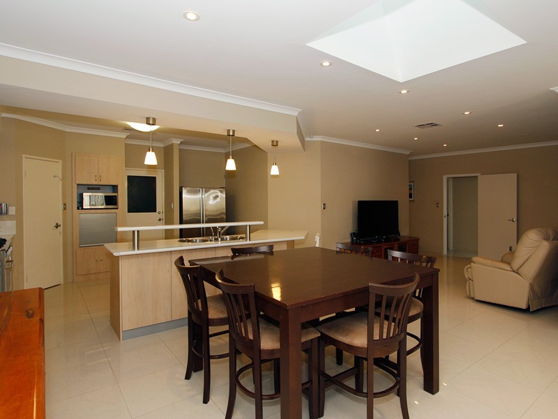 6 San Remo Bend, Clarkson WA 6030