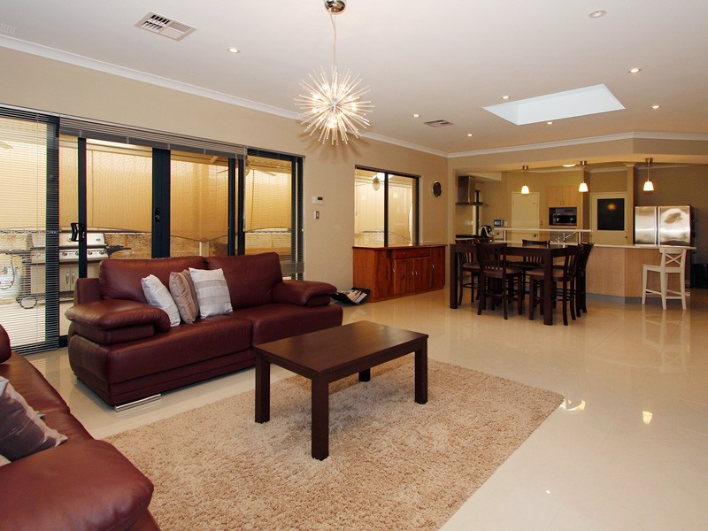 6 San Remo Bend, Clarkson WA 6030