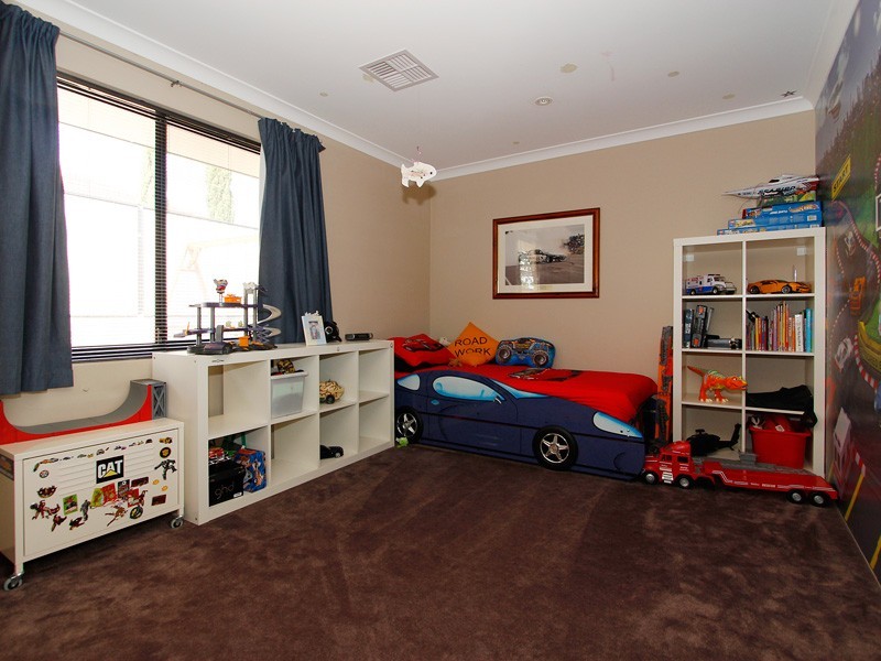 6 San Remo Bend, Clarkson WA 6030