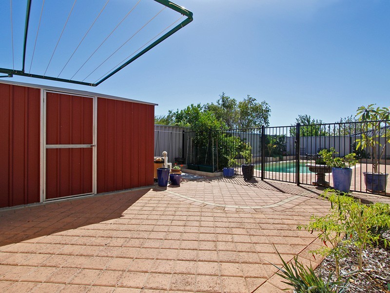 18 Metroliner Drive, Currambine WA 6028