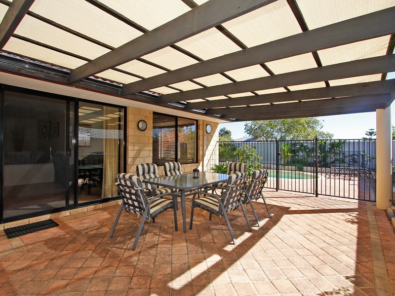 18 Metroliner Drive, Currambine WA 6028