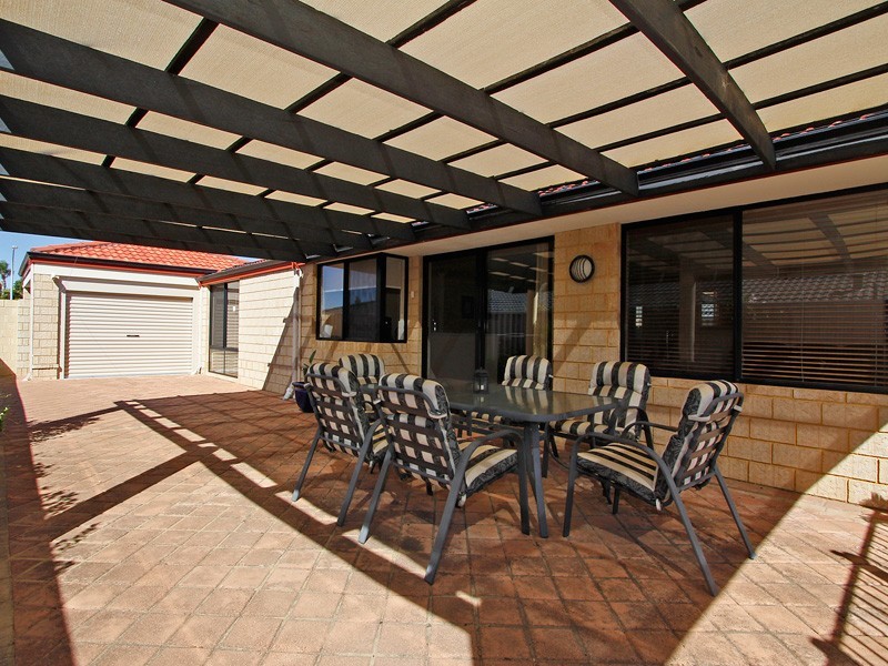18 Metroliner Drive, Currambine WA 6028