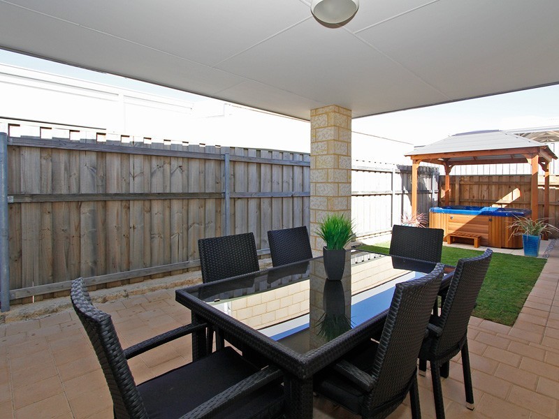 48  Lookout Drive, Yanchep WA 6035