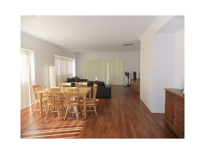 76 Cherokee Gardens, Clarkson WA 6030