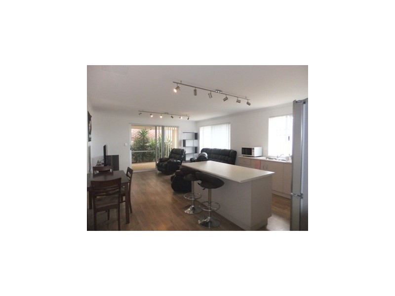 7 Melbourne Loop, Clarkson WA 6030