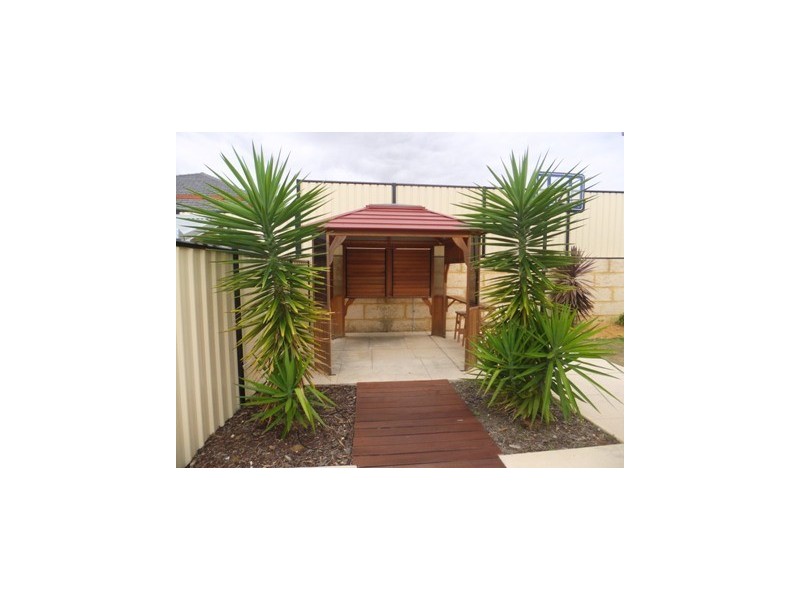 3  Elmhurst Drive, Clarkson WA 6030