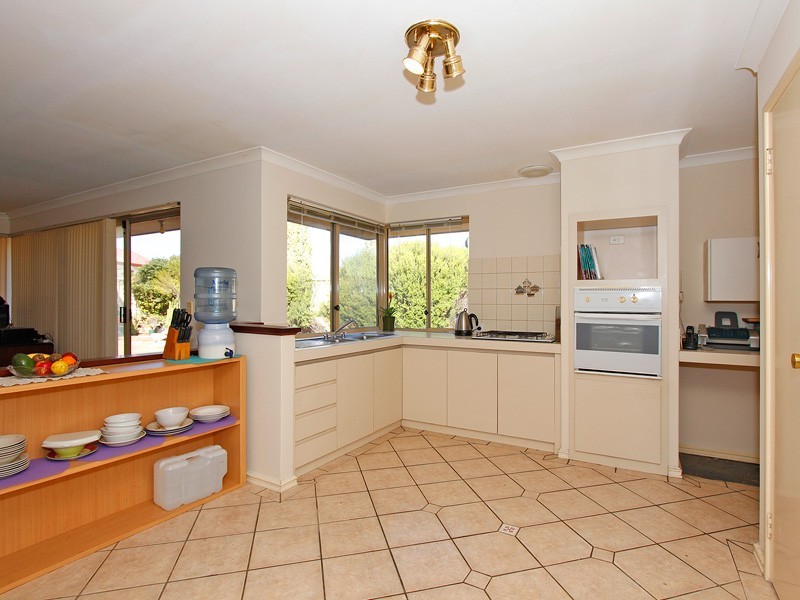 14 Somersby Gardens, Currambine WA 6028