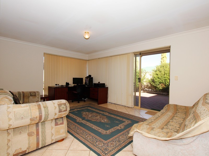 14 Somersby Gardens, Currambine WA 6028