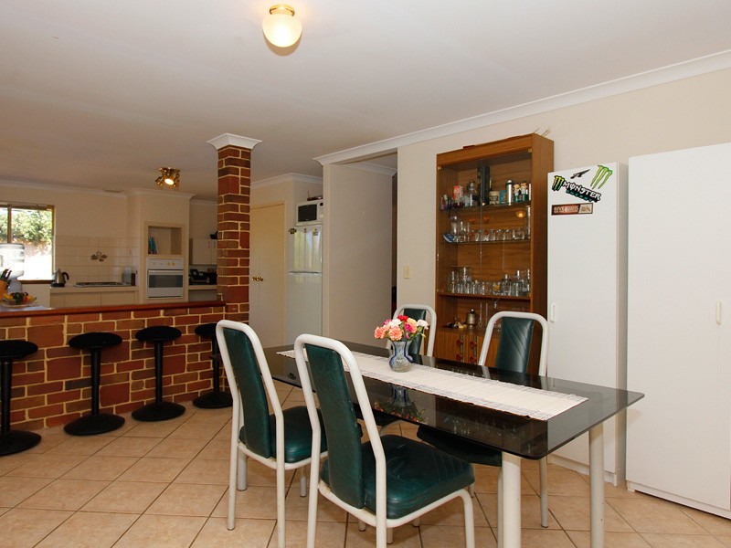 14 Somersby Gardens, Currambine WA 6028